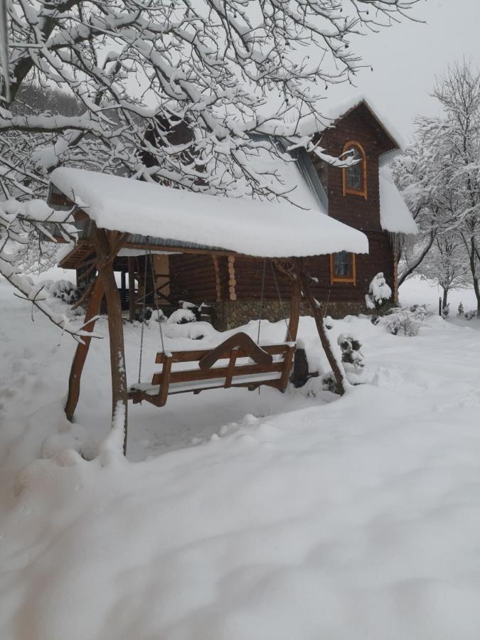 Дерев'Яний Будинок З Банею Oriv Exterior foto